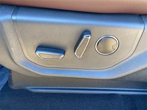 Certified 2024 Ford Expedition Limited image 57