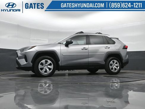 Used 2021 Toyota RAV4 LE FWD image 37