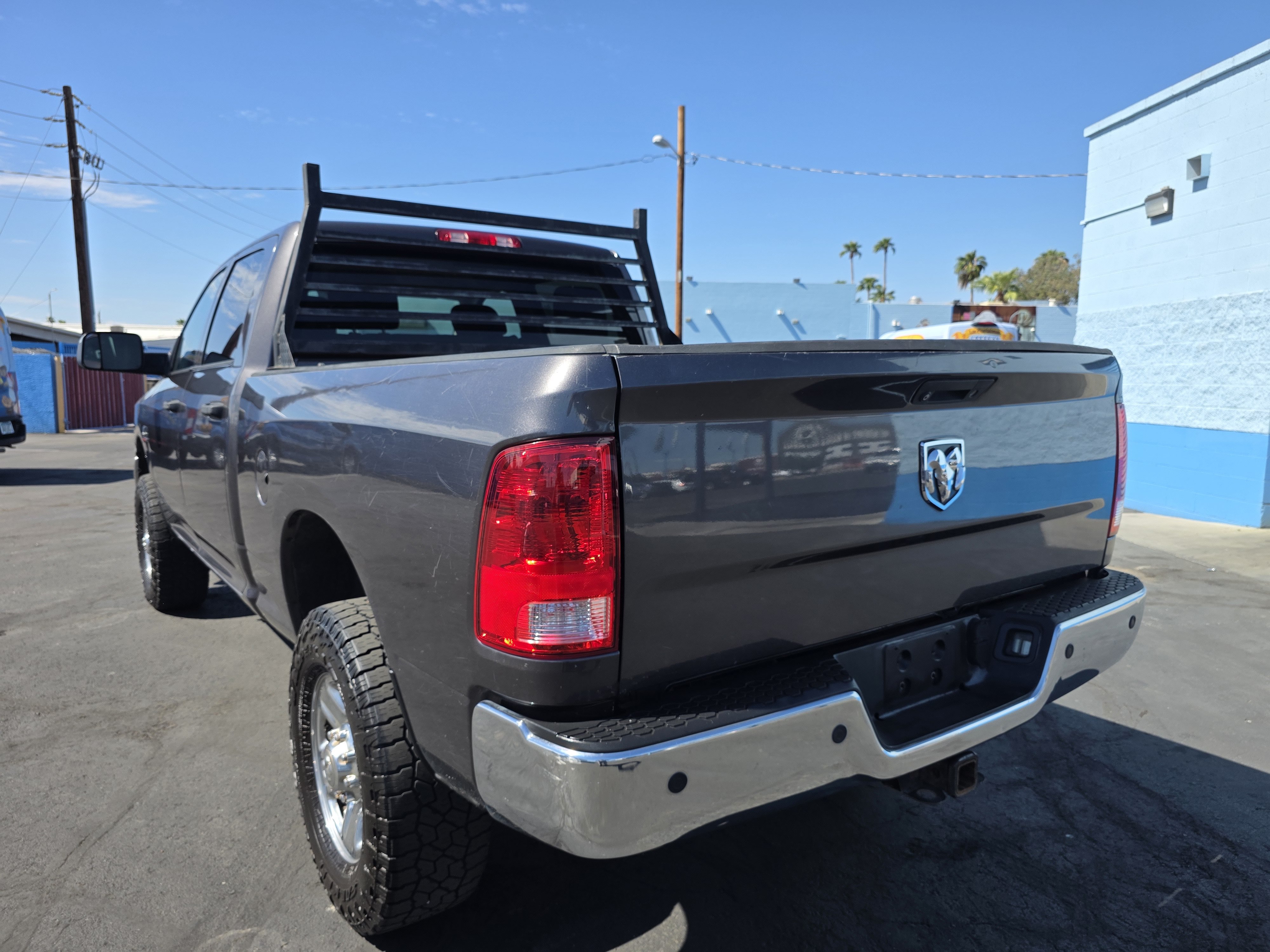 Used 2015 RAM 2500 Tradesman w/ Chrome Appearance Group AWD/4WD image 5