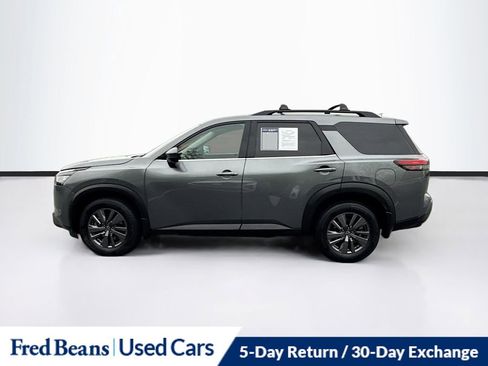 Used 2023 Nissan Pathfinder SV AWD/4WD image 4