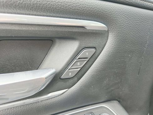Used 2023 RAM 1500 Laramie AWD/4WD image 39