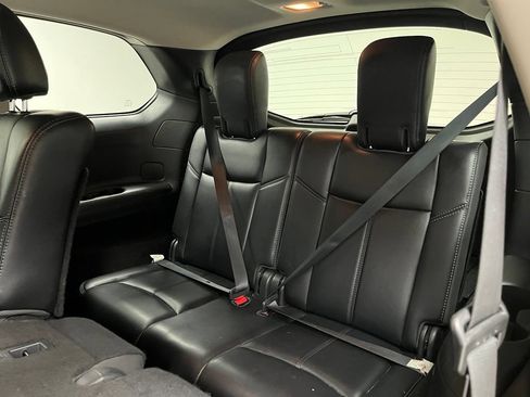 Used 2019 Nissan Pathfinder SL AWD/4WD image 48