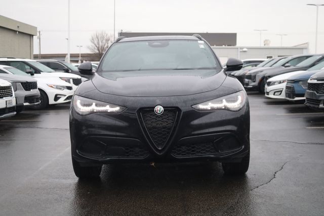 New 2025 Alfa Romeo Stelvio Sprint AWD/4WD image 2