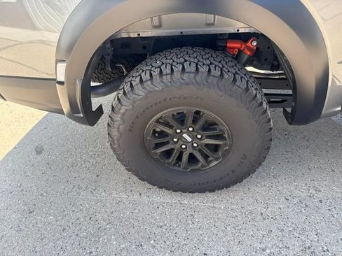 Used 2025 Ford F150 Raptor AWD/4WD image 14