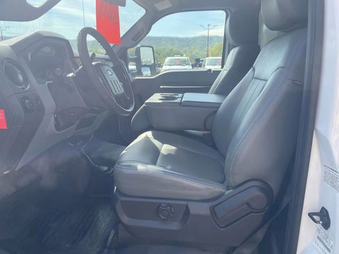 Used 2011 Ford F450 XL w/ Trailer Tow Pkg image 10