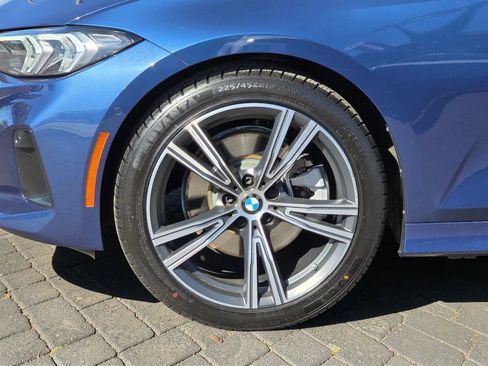 Used 2023 BMW 330i Sedan w/ Premium Package image 8