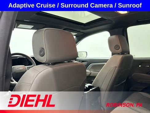 Used 2024 Chevrolet Colorado ZR2 w/ Technology Package AWD/4WD image 15