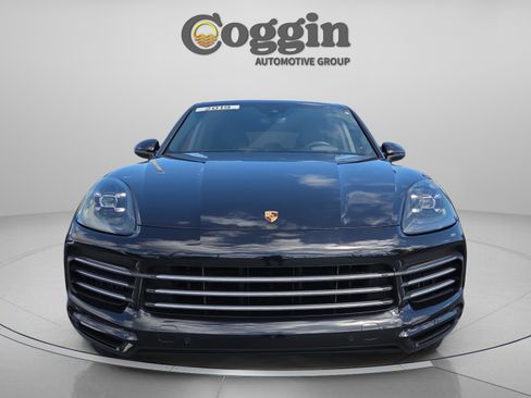 Used 2019 Porsche Cayenne Base image 8