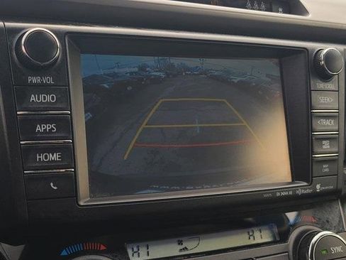 Used 2018 Toyota RAV4 Limited image 24