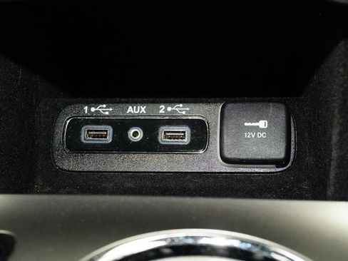 Used 2018 Jeep Grand Cherokee Altitude RWD image 14