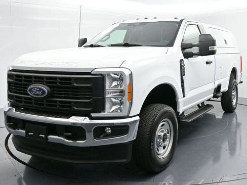 Used 2023 Ford F250 XL w/ Snow Plow Prep Package image 3