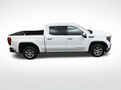 Used 2024 GMC Sierra 1500 SLT image 27