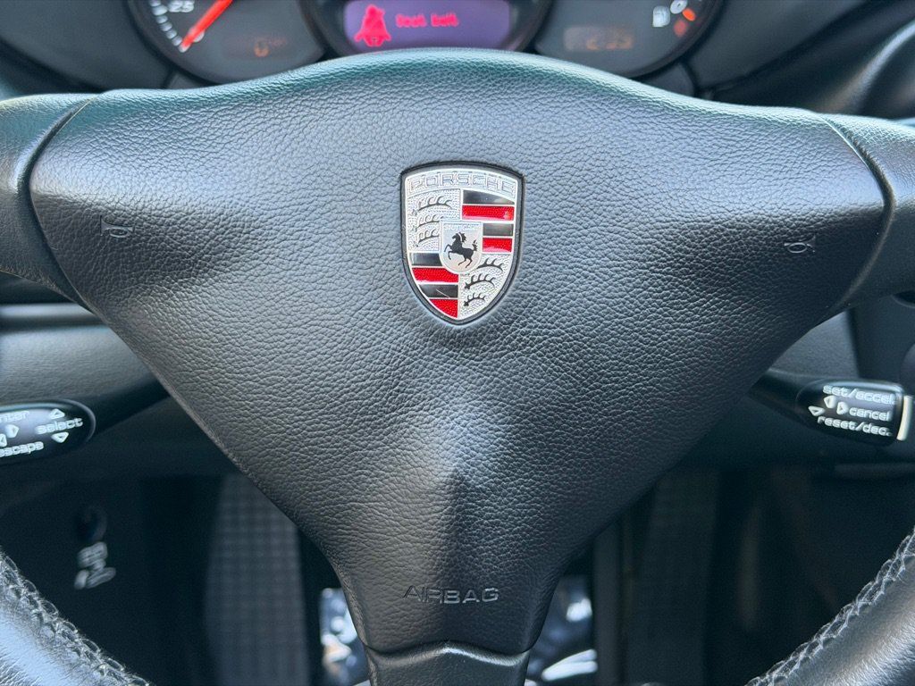 Used 2003 Porsche Boxster RWD image 32