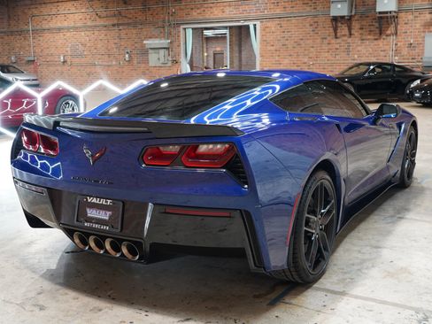 Used 2016 Chevrolet Corvette Stingray Coupe w/ Carbon Flash Badge Package image 13