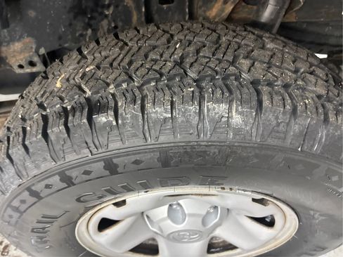 Used 2018 Toyota Tacoma SR5 AWD/4WD image 32