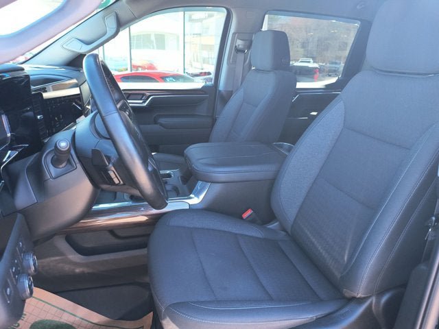 Used 2024 Chevrolet Silverado 1500 RST w/ Z71 Off-Road Package AWD/4WD image 17
