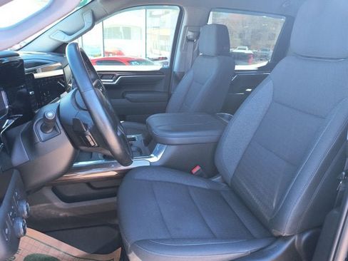 Used 2024 Chevrolet Silverado 1500 RST w/ Z71 Off-Road Package AWD/4WD image 17