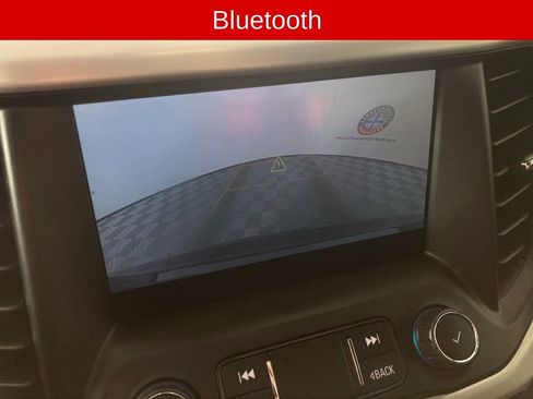 Used 2023 GMC Acadia SLE image 5