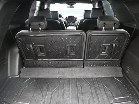 Certified 2023 Chevrolet Traverse RS w/ LPO, Floor Liner Package image 10