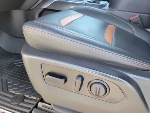 Used 2021 GMC Sierra 1500 AT4 w/ AT4 Premium Package image 12