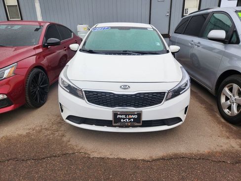 Used 2017 Kia Forte LX image 18