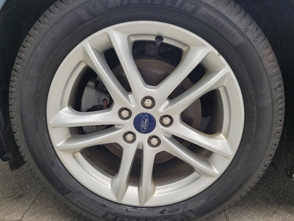 Used 2018 Ford Fusion S FWD image 31