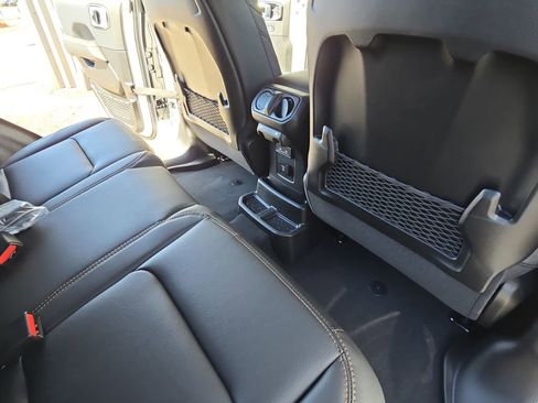 New 2026 Jeep Wrangler Unlimited Sahara AWD/4WD image 12