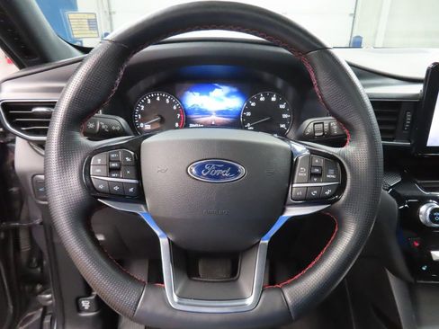 Used 2022 Ford Explorer ST-Line w/ Class IV Trailer Tow Package AWD/4WD image 49