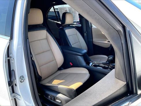 Used 2022 Chevrolet Equinox Premier AWD/4WD image 11