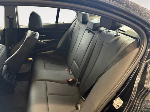 Used 2016 BMW 320i xDrive Sedan image 11
