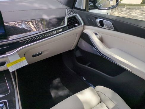 New 2027 BMW X7 M60i AWD/4WD image 17
