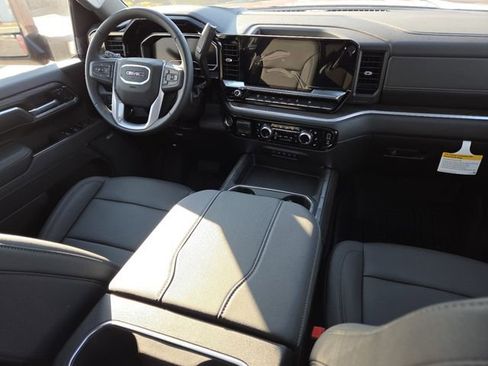 New 2025 GMC Sierra 2500 SLT w/ SLT Premium Package image 32