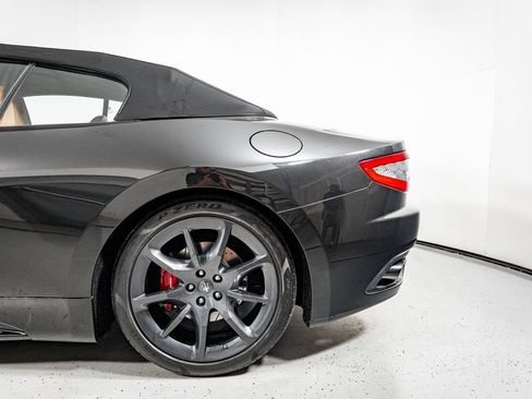 Used 2014 Maserati GranTurismo Sport RWD image 15