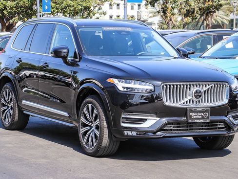 Used 2025 Volvo XC90 B6 Plus AWD/4WD image 3
