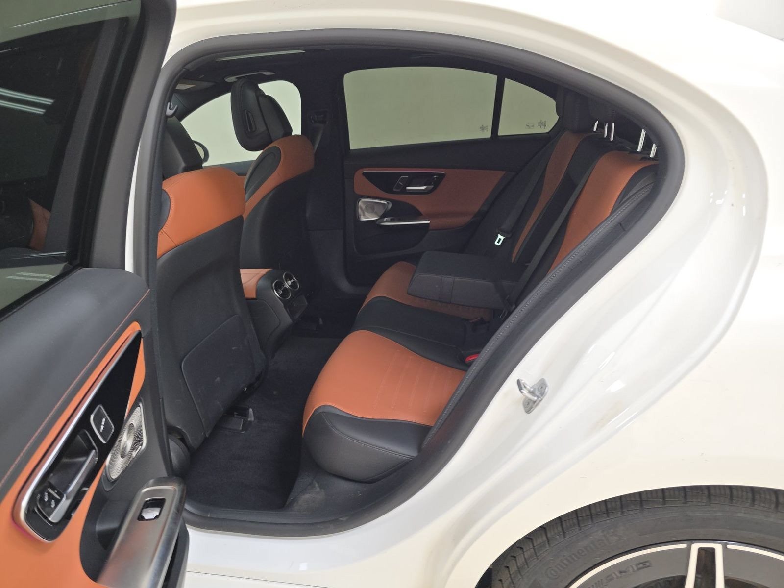 Used 2024 Mercedes-Benz C 300 4MATIC Sedan image 8