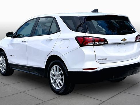 Used 2024 Chevrolet Equinox LS FWD image 12