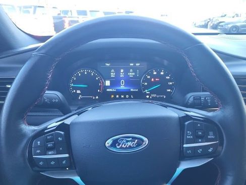 Used 2023 Ford Explorer ST-Line w/ Class IV Trailer Tow Package AWD/4WD image 16