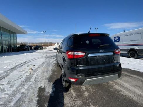 Used 2022 Ford EcoSport Titanium image 8
