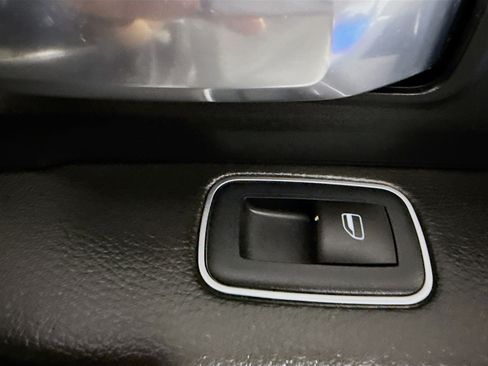 Used 2024 RAM 2500 Laramie image 30