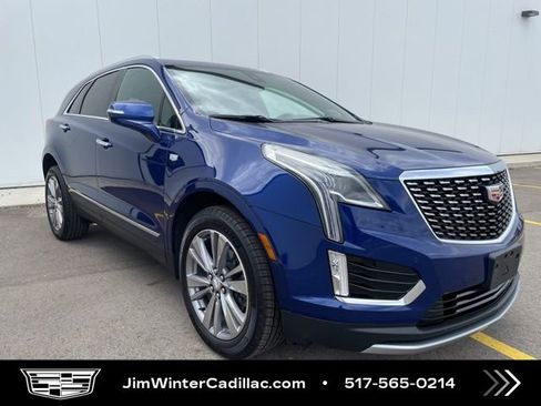 Certified 2025 Cadillac XT5 Premium Luxury AWD/4WD image 6