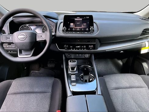 New 2026 Nissan Rogue SV FWD image 5