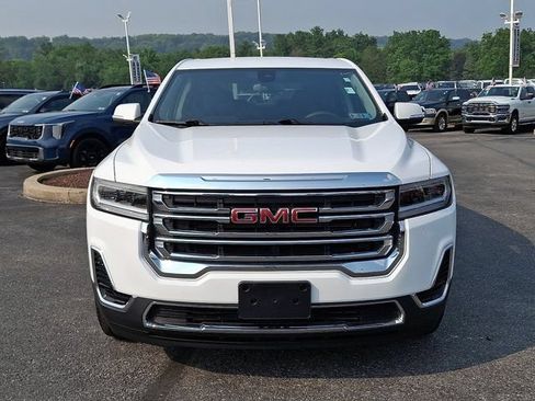 Used 2023 GMC Acadia SLE FWD image 2