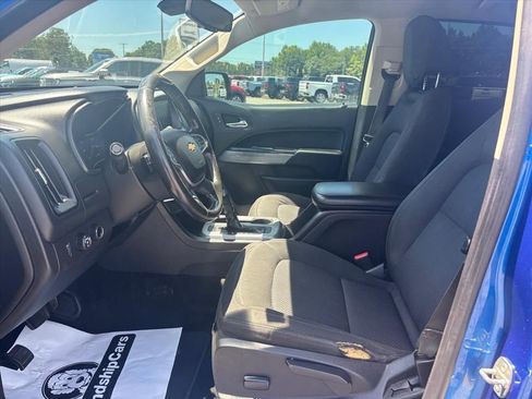 Used 2018 Chevrolet Colorado LT w/ LPO, Premium Interior Package AWD/4WD image 11