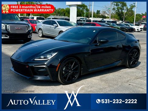 Used 2025 Toyota GR86 Premium w/ ALL Weather Mat Package (TMS) RWD image 3