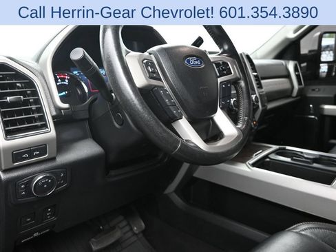 Used 2019 Ford F250 Lariat w/ Lariat Ultimate Package AWD/4WD image 12