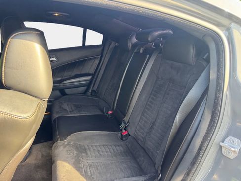 Used 2018 Dodge Charger R/T RWD image 11