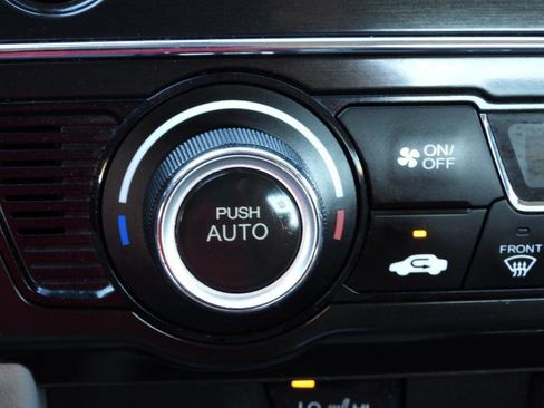 Used 2013 Honda Civic Hybrid Sedan image 54