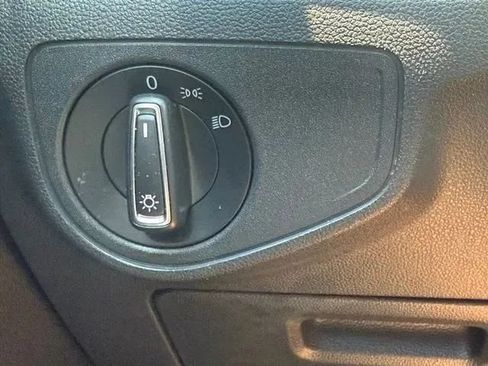 Used 2018 Volkswagen Atlas S FWD image 20