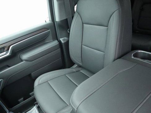 New 2026 GMC Sierra 2500 SLT w/ SLT Convenience Package image 29