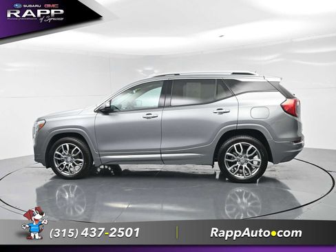 Used 2023 GMC Terrain Denali w/ Denali Premium Package AWD/4WD image 5